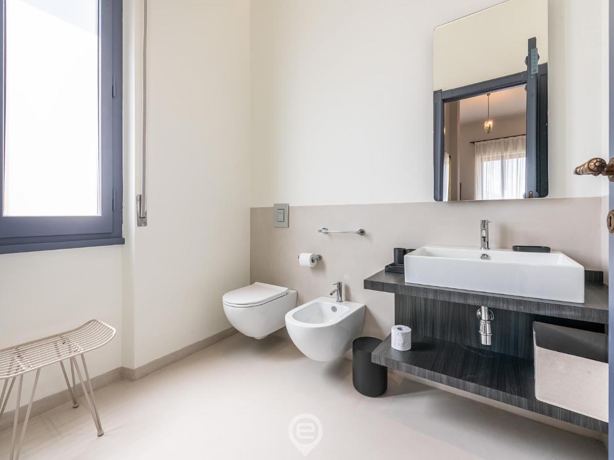 Verso Suites Кальярі Екстер'єр фото